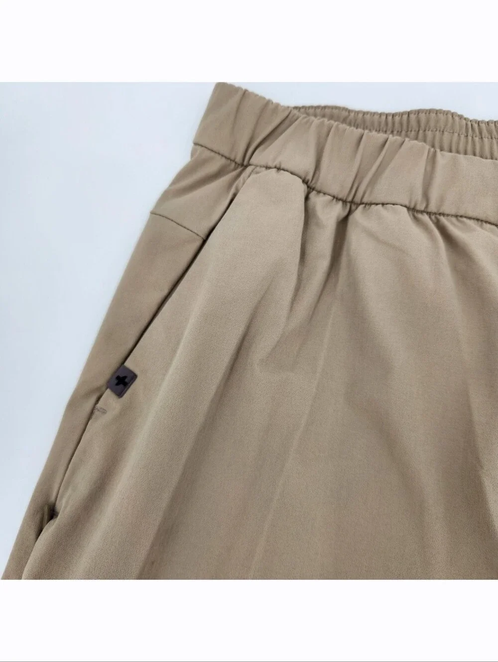 Figs Mens Technical Utility Pro Scrub Pants Mens Size Medium Khaki Scrubs Tan
